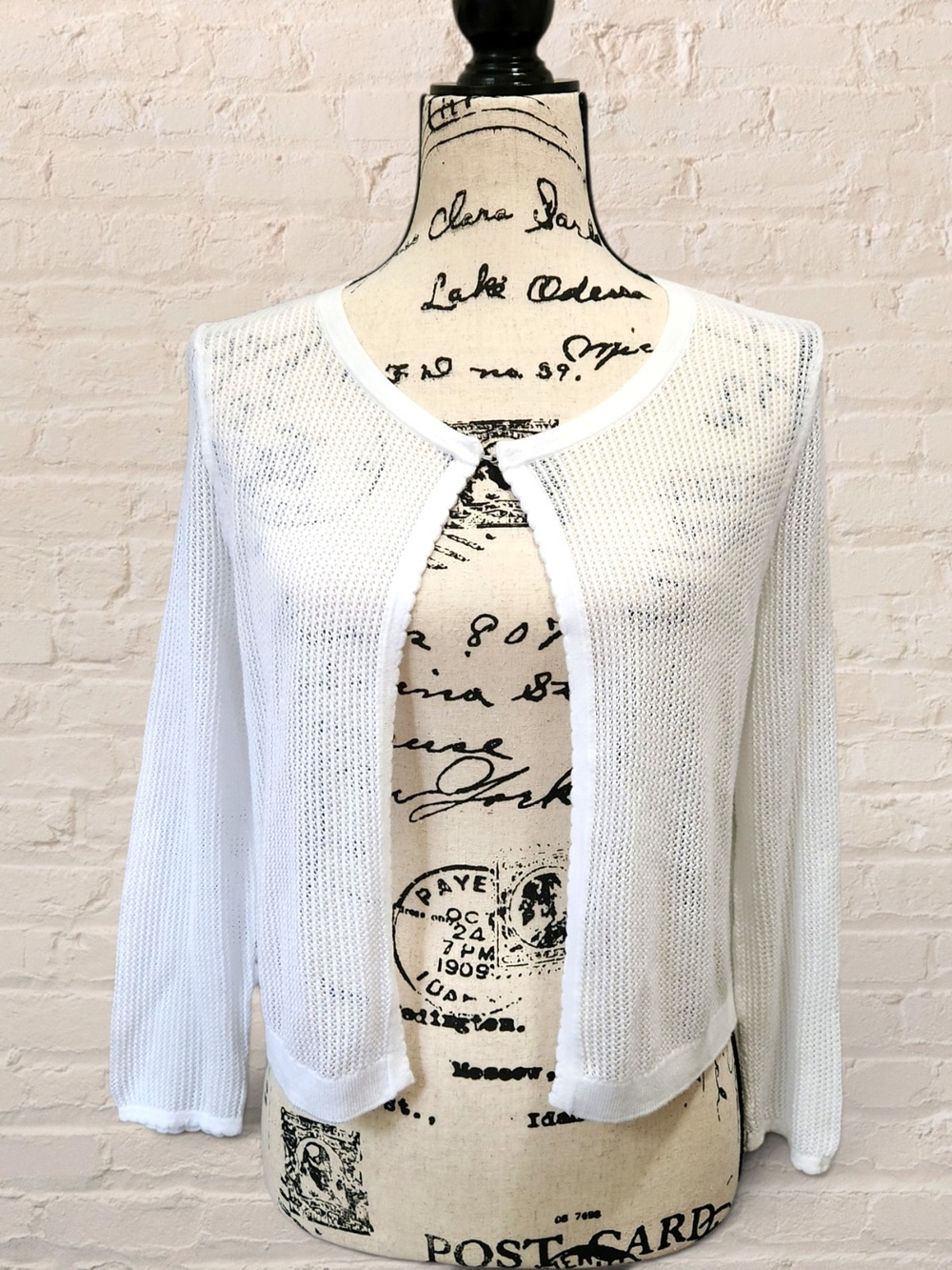 Talbots Dainty White Open Knit Cropped Cardigan Sweater Single Hook Eye Size M